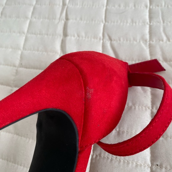 Red Ruffle Heels - Picture 8 of 9
